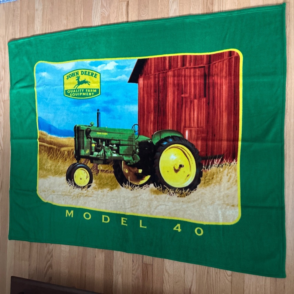 Vintage John Deere Fleece Throw Blanket 49x70 Tractor Model 40 Farming